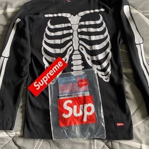 Supreme x Hanes black skeleton thermal (Size Xl 46-48)